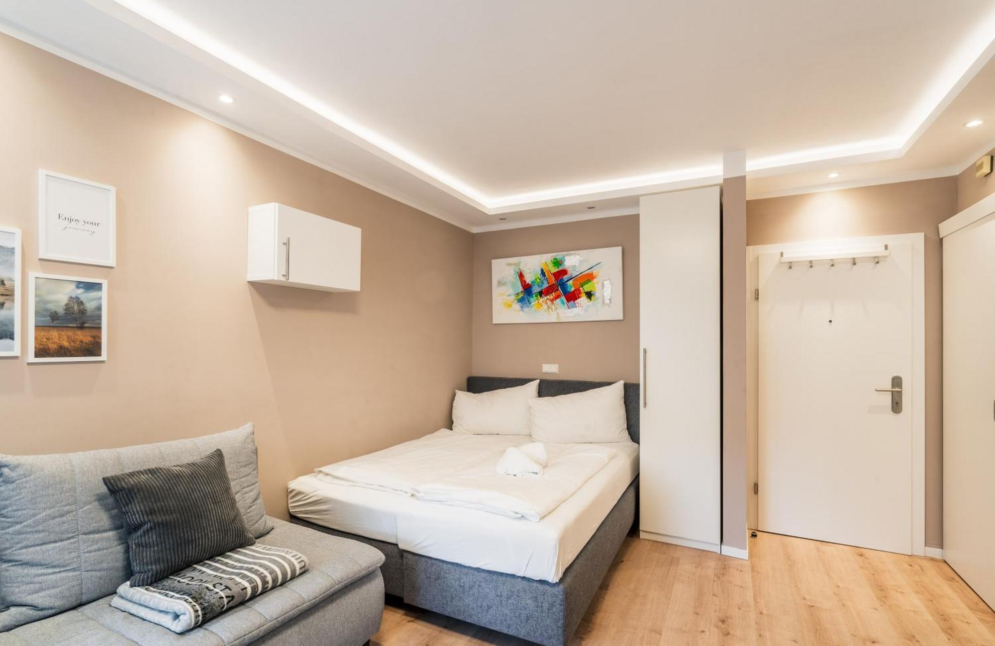 Appartementanlage Thermenblick Ski In & Ski Out บาด ไคลน์เคิร์ชไฮม์ ภายนอก รูปภาพ