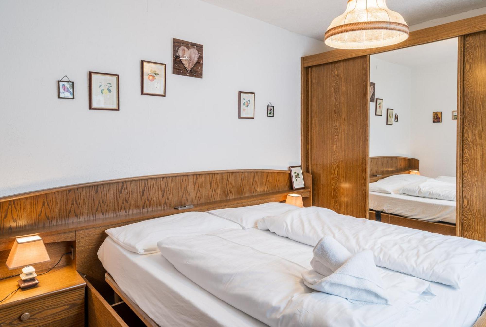 Appartementanlage Thermenblick Ski In & Ski Out บาด ไคลน์เคิร์ชไฮม์ ภายนอก รูปภาพ
