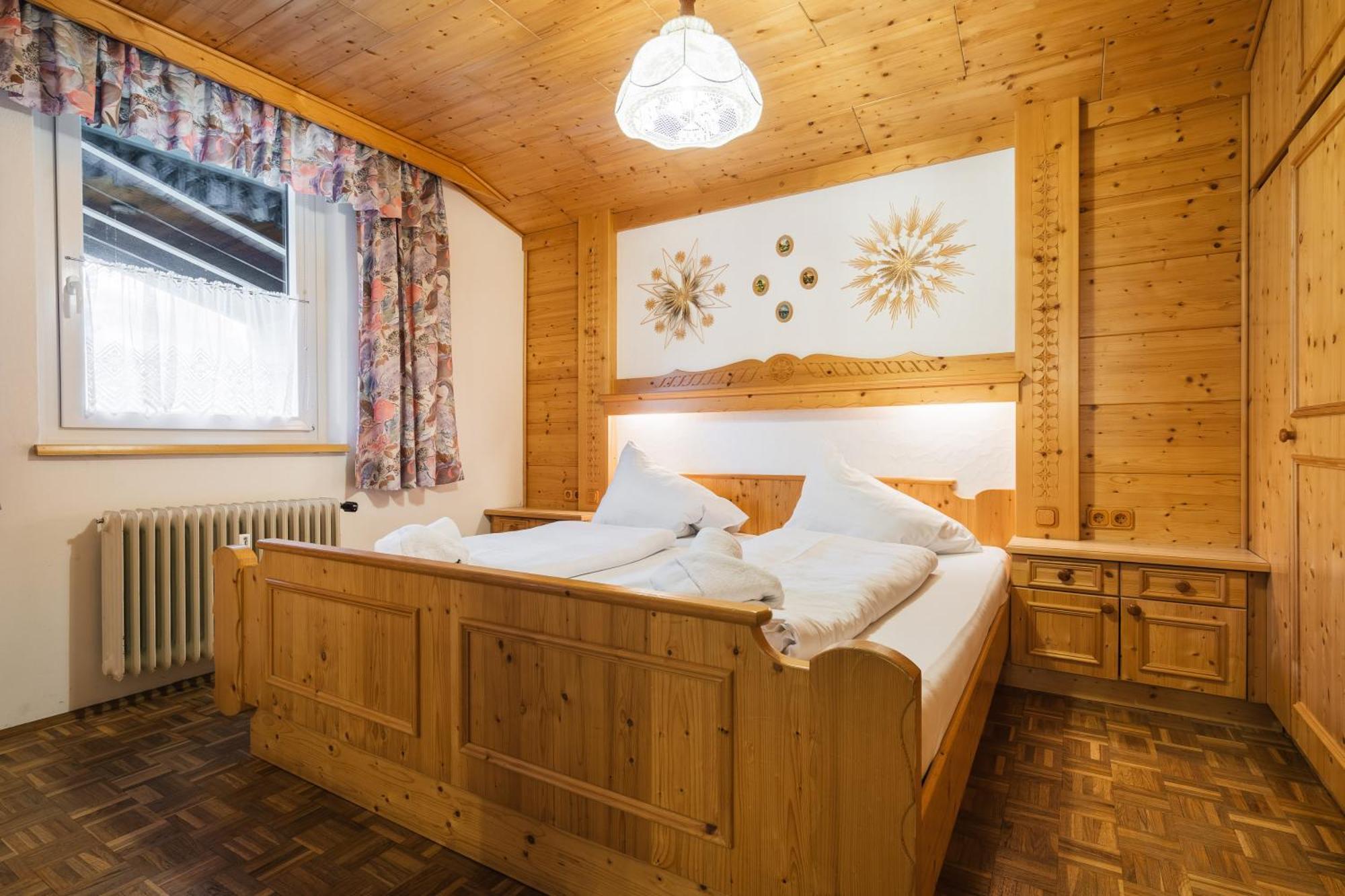 Appartementanlage Thermenblick Ski In & Ski Out บาด ไคลน์เคิร์ชไฮม์ ภายนอก รูปภาพ