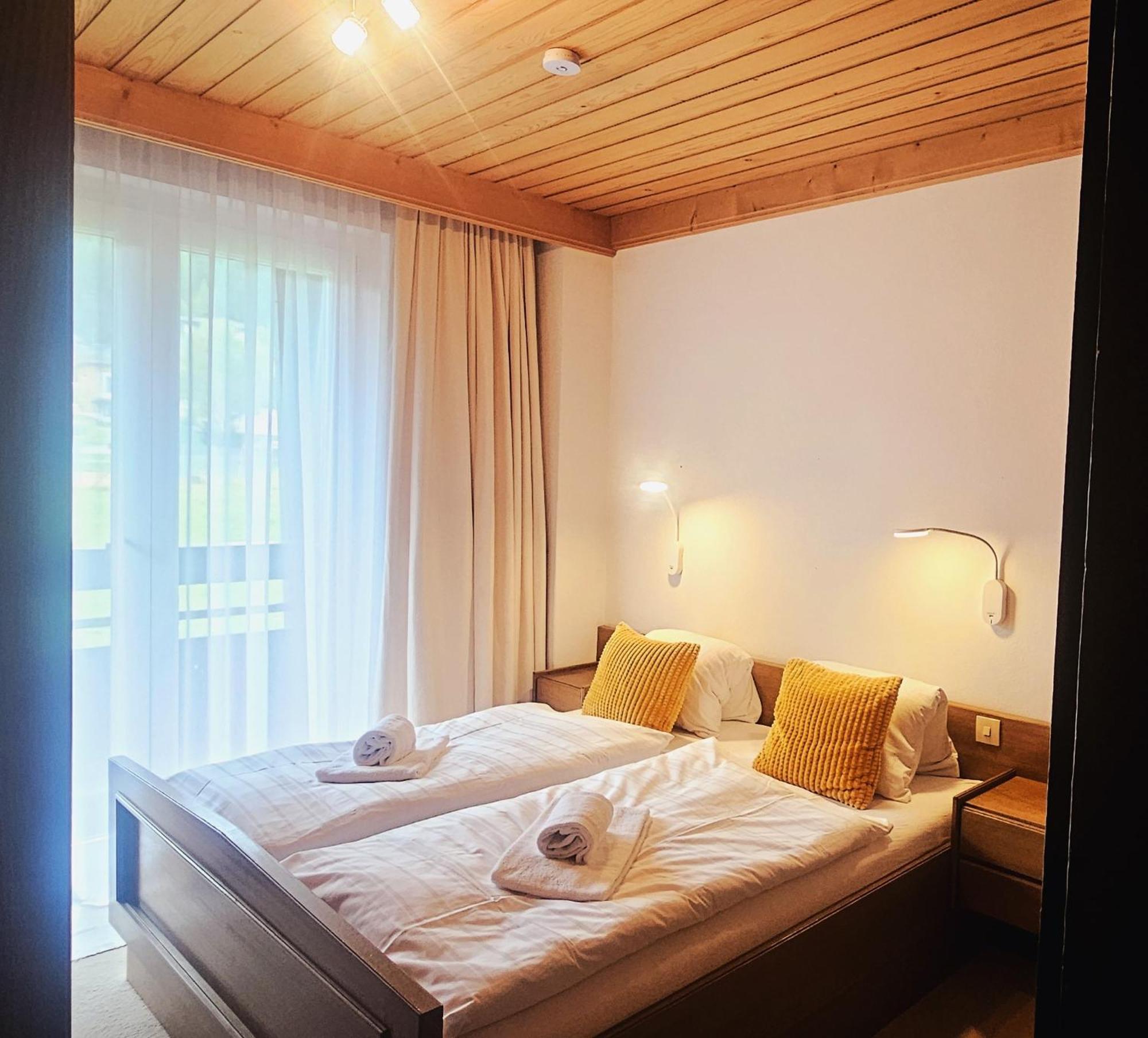 Appartementanlage Thermenblick Ski In & Ski Out บาด ไคลน์เคิร์ชไฮม์ ภายนอก รูปภาพ