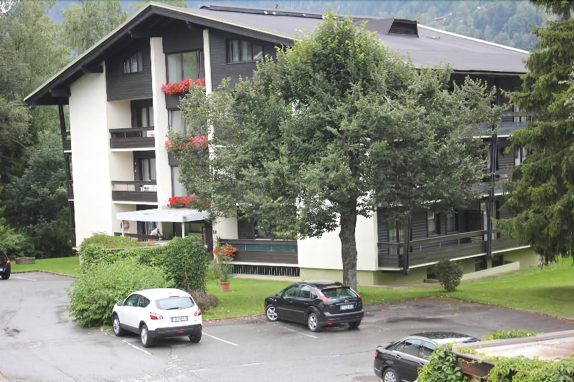 Appartementanlage Thermenblick Ski In & Ski Out บาด ไคลน์เคิร์ชไฮม์ ภายนอก รูปภาพ